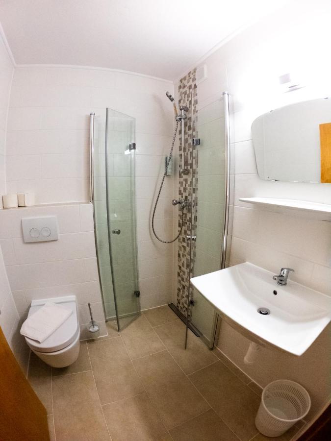 נידראו Hotel Christoffel מראה חיצוני תמונה